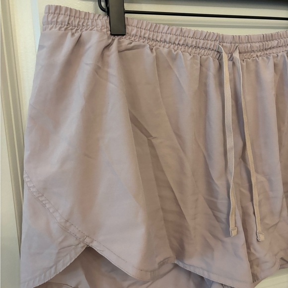Old Navy Active tan athletic running shorts size L - Picture 3 of 7